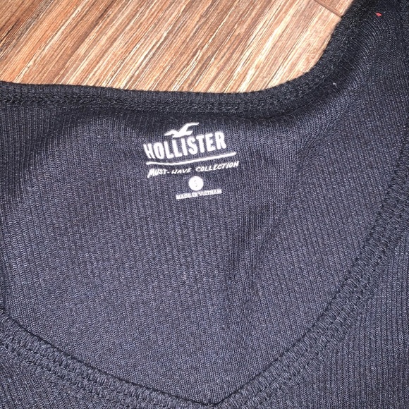 Hollister tank top - Picture 3 of 4